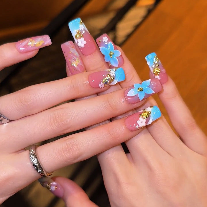 Decorative Floral Press-On Nail Art Set