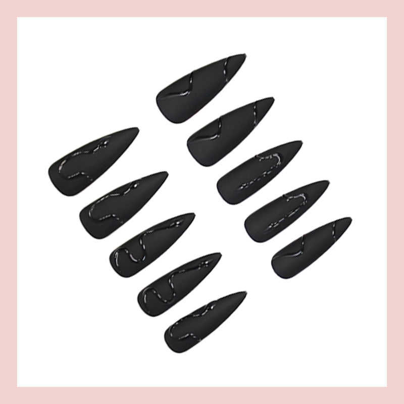 Artificial nail set with stylish geometric designs Stornfield