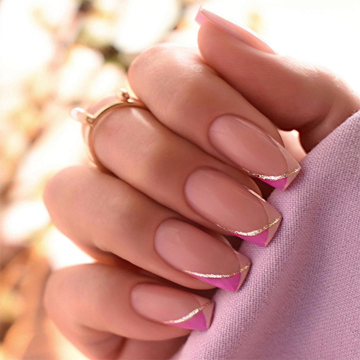 Decorative Press-On Nail Set with Stylish Geometric Design Stornfield