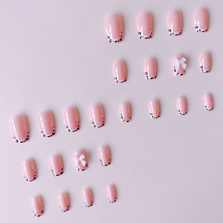 Nail art set with glamorous 3D flower decorations Stornfield