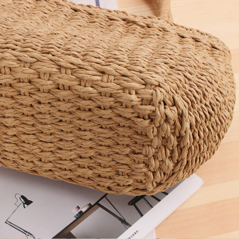 Handbag Made of Braided Natural Material with Modern Details Stornfield