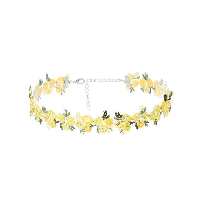 Floral Choker Necklace Stornfield