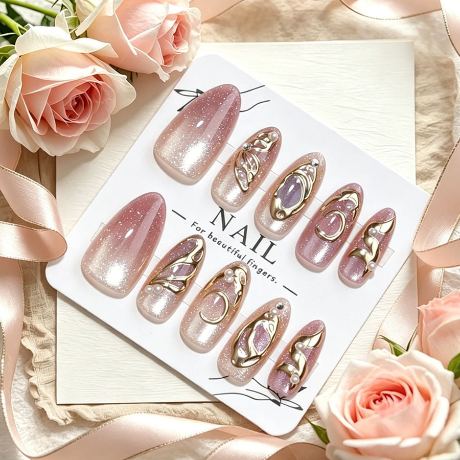 Elegant Press-On Nail Set with Artistic Detailing Stornfield