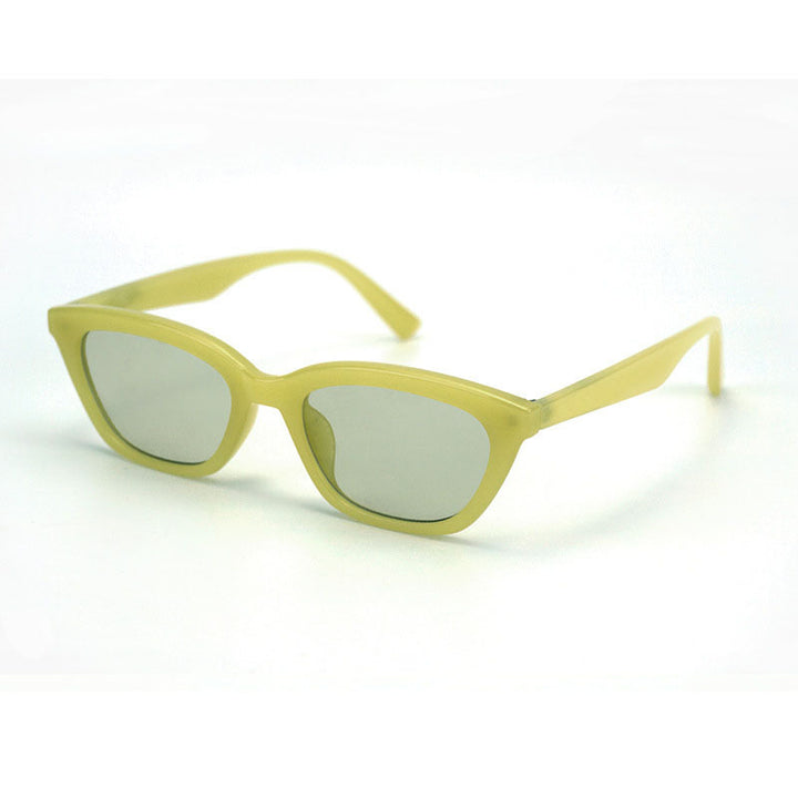 Women's Fashion Cat-Eye Sunglasses with Elegant Transparent Frame Stornfield