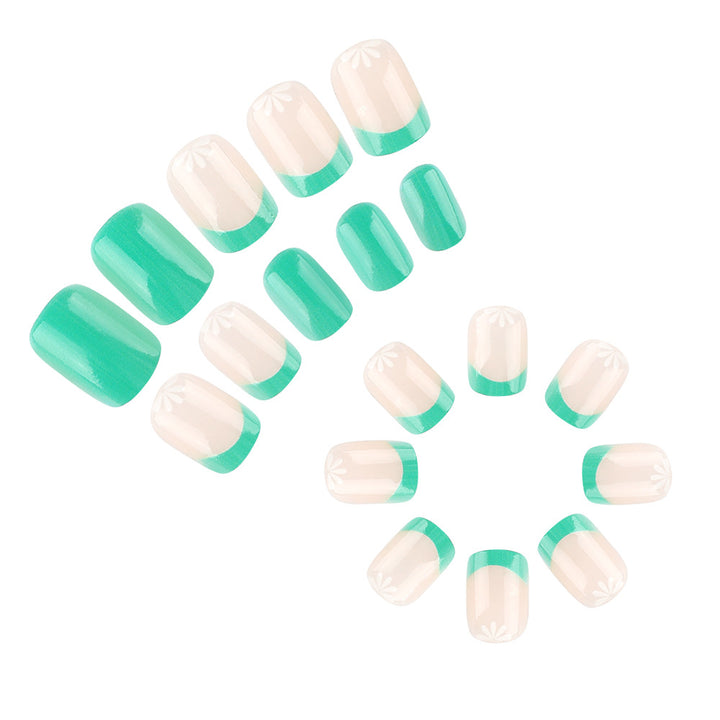 Elegant Floral Design Press-On Nail Set Stornfield