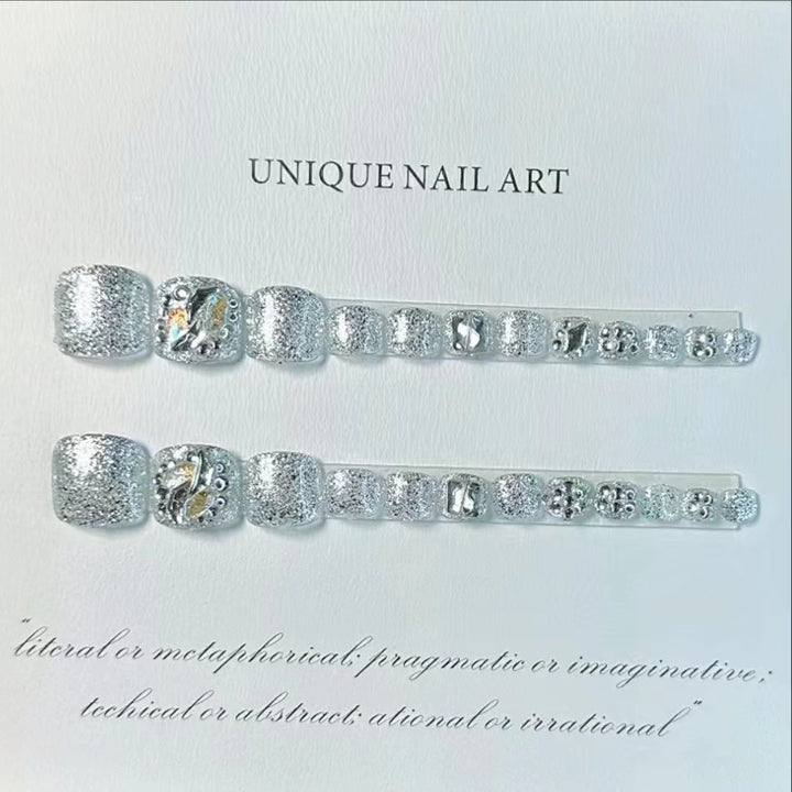 Glamorous Crystal-Embellished Nail Art Stornfield