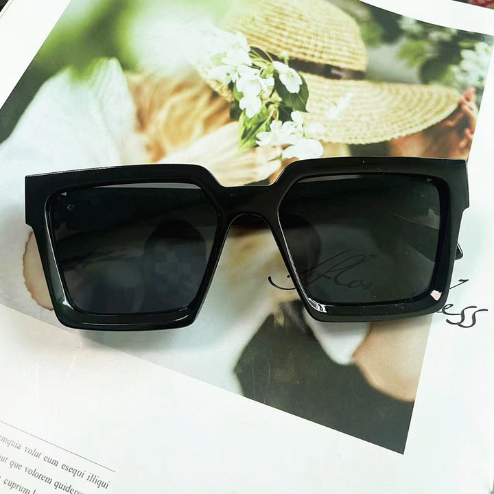 Trendy Oversized Sunglasses Stornfield