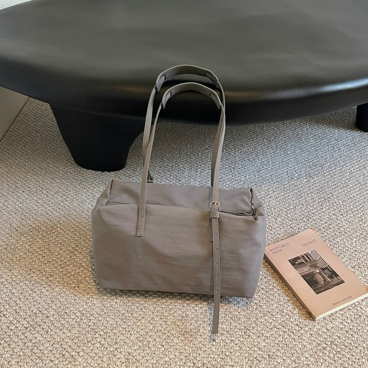 Minimalist Travel Duffel Bag Stornfield