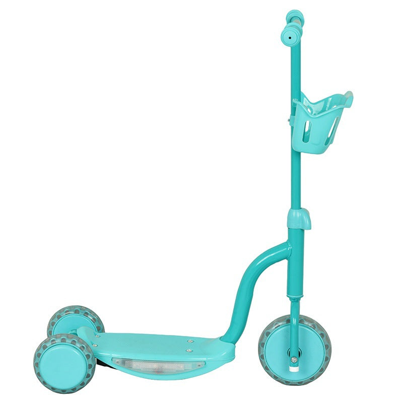 Lightweight Interactive Trike Scooter Stornfield
