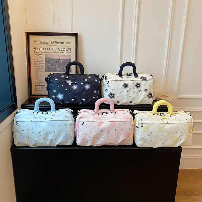 Star-Patterned Travel Duffle Bag Stornfield