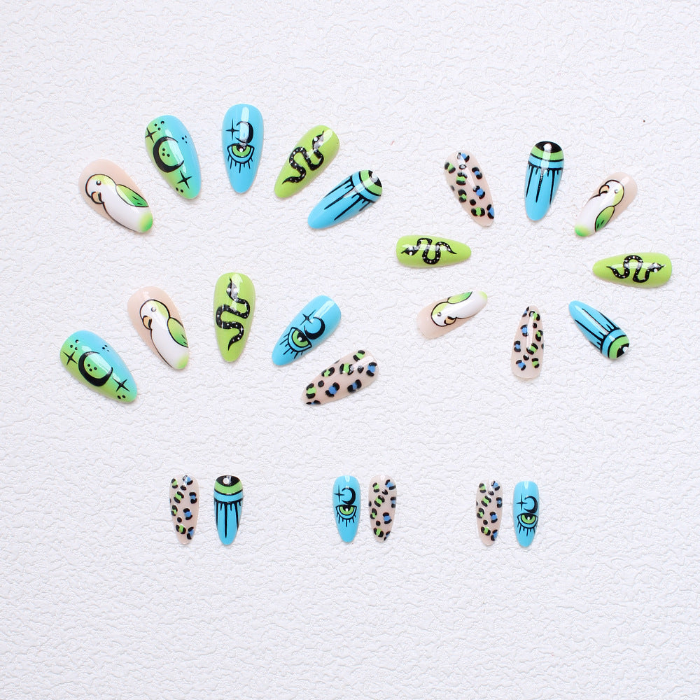 Artificial nail set with playful animal designs and eye-catching 3D designs Stornfield