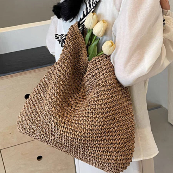 Straw Shopper Bag with Modern Design Stornfield