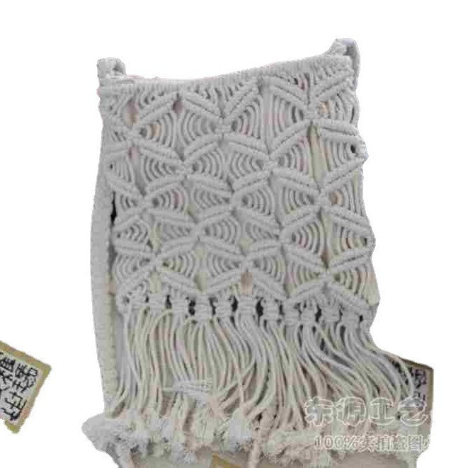 Hand-knotted macrame bag with fringes Stornfield