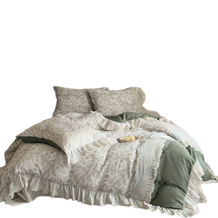 Bedding set in vintage country house style made of cotton-linen blend with lace trim Stornfield