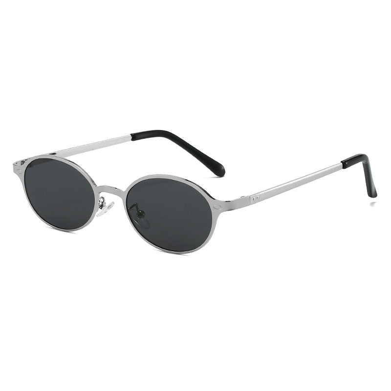Fashionable Round Sunglasses with Elegant Golden Frame Stornfield