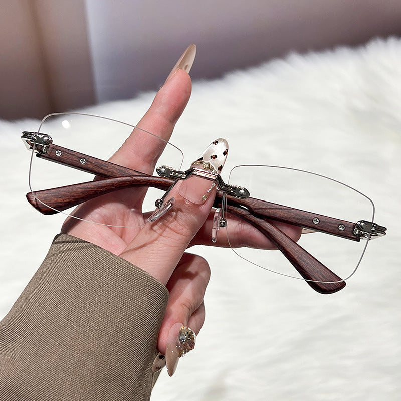 Ladies extravagant fashionable sunglasses with innovative frame Stornfield