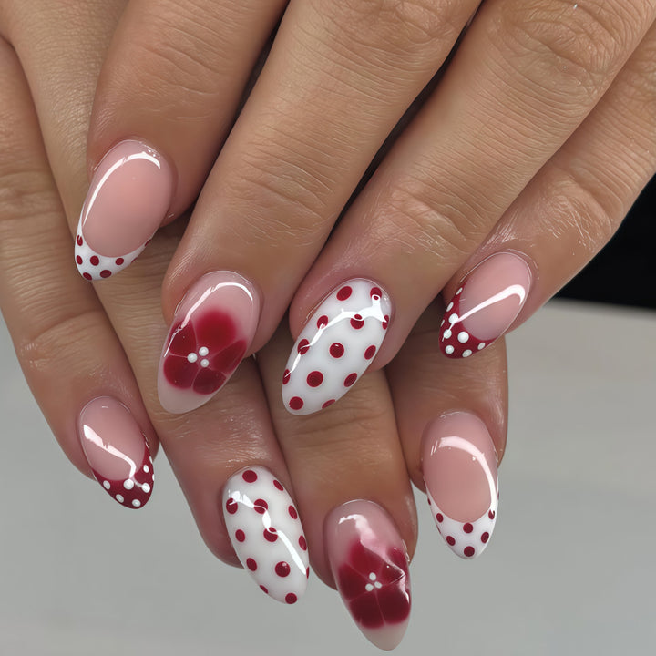 Playful retro style artificial nails Stornfield