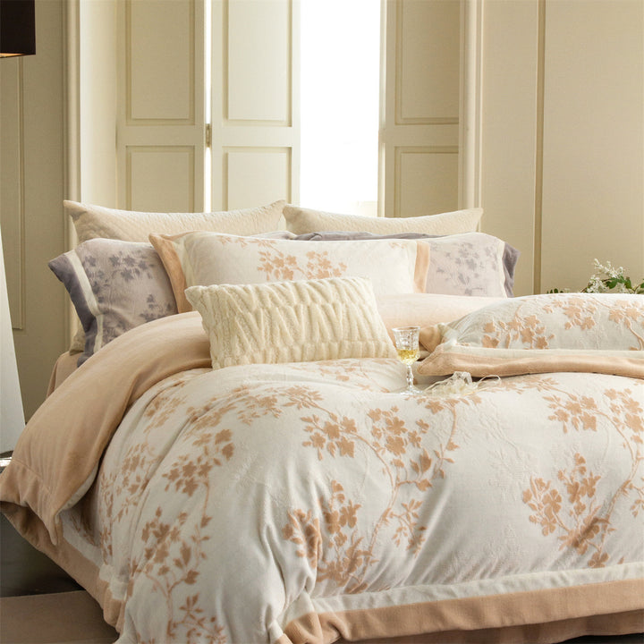 Luxurious Reversible Bedding Set with Quilted Plush Blanket and Jacquard Woven Floral Relief