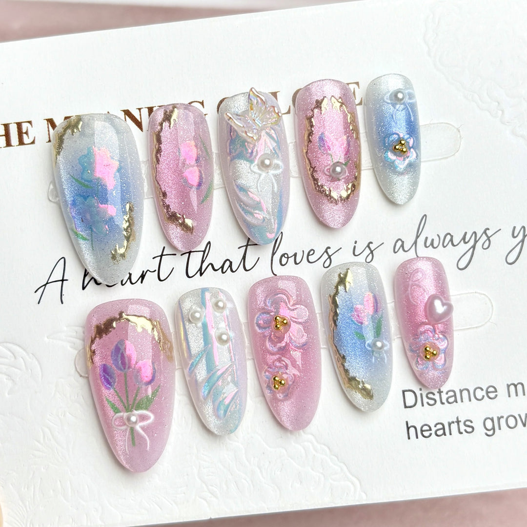 Artistic Floral Nail Art Press-On Set