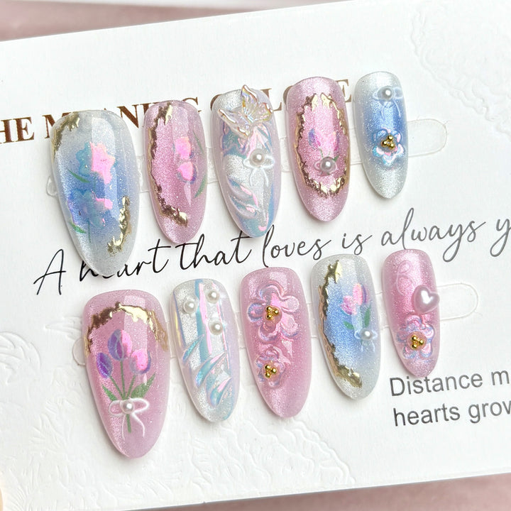 Artistic Floral Nail Art Press-On Set