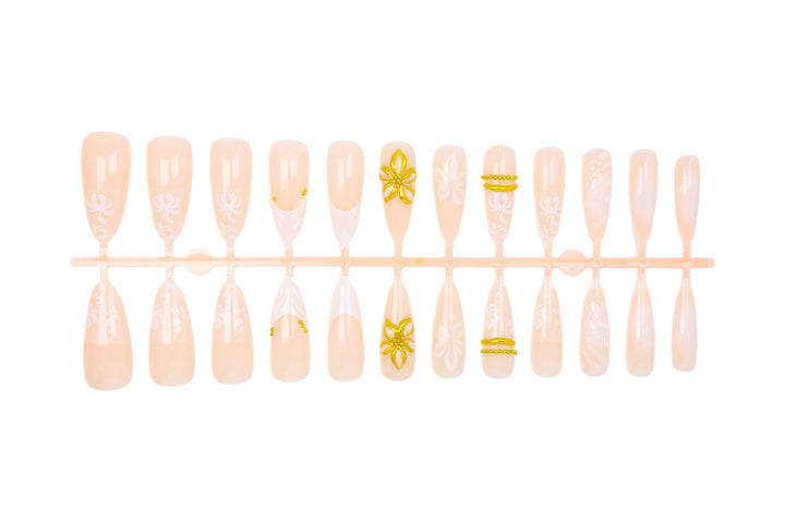 Artificial nail set with elegant flower and glitter details Stornfield