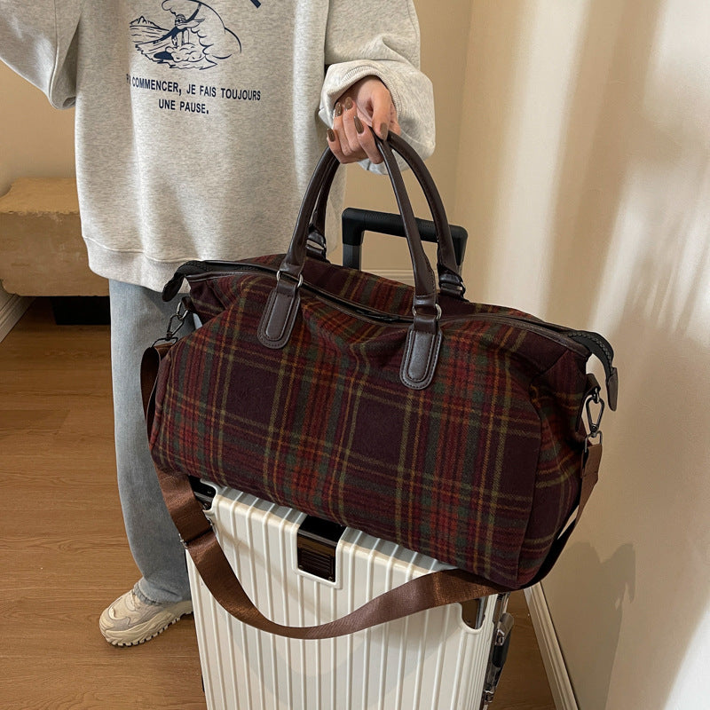 Sporty Multi-Purpose Duffel Bag with Durable Interior and Sturdy Handles Stornfield