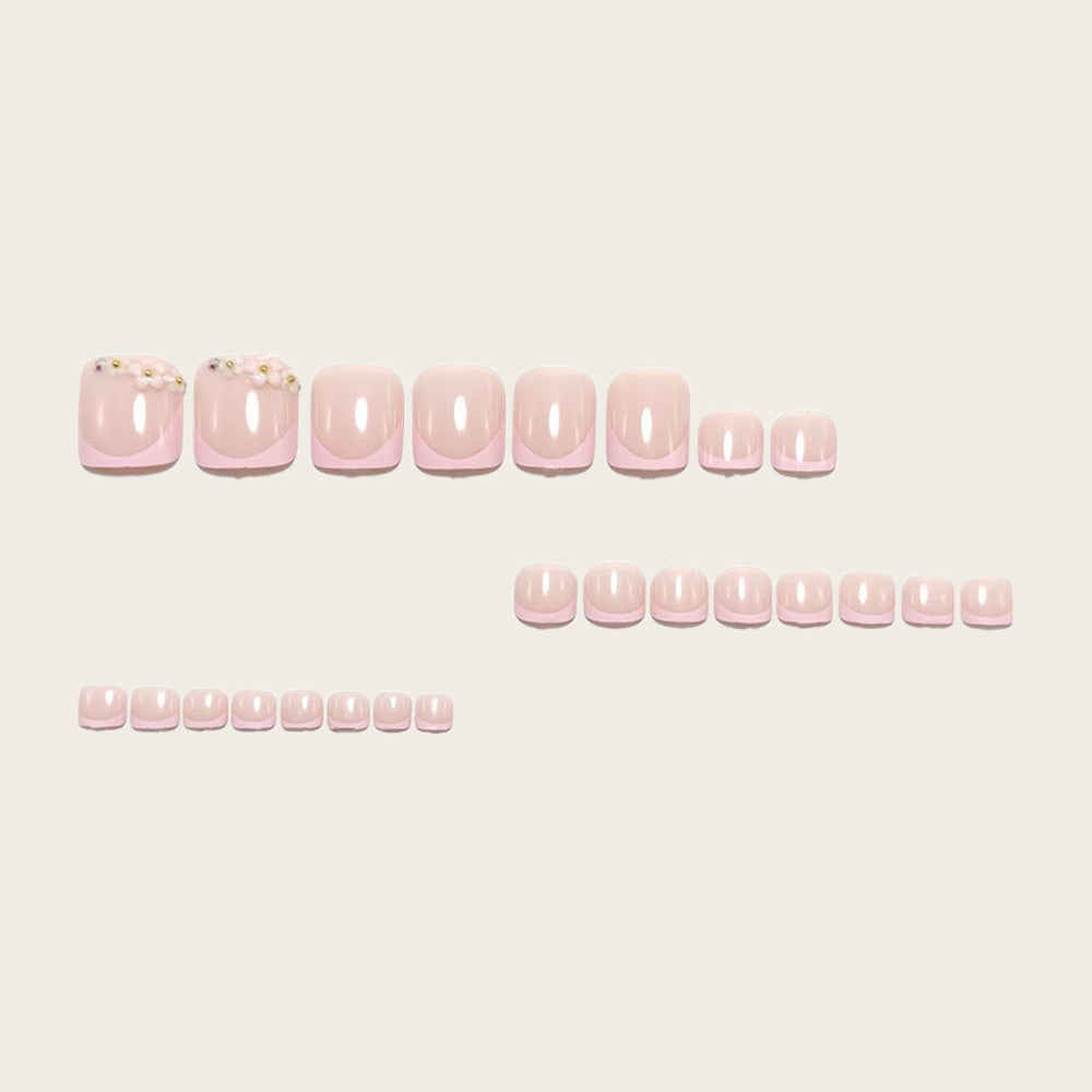 Nail Art Set with Floral Details Stornfield