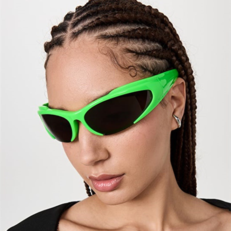Ladies sporty UV protection sunglasses with aerodynamic design Stornfield
