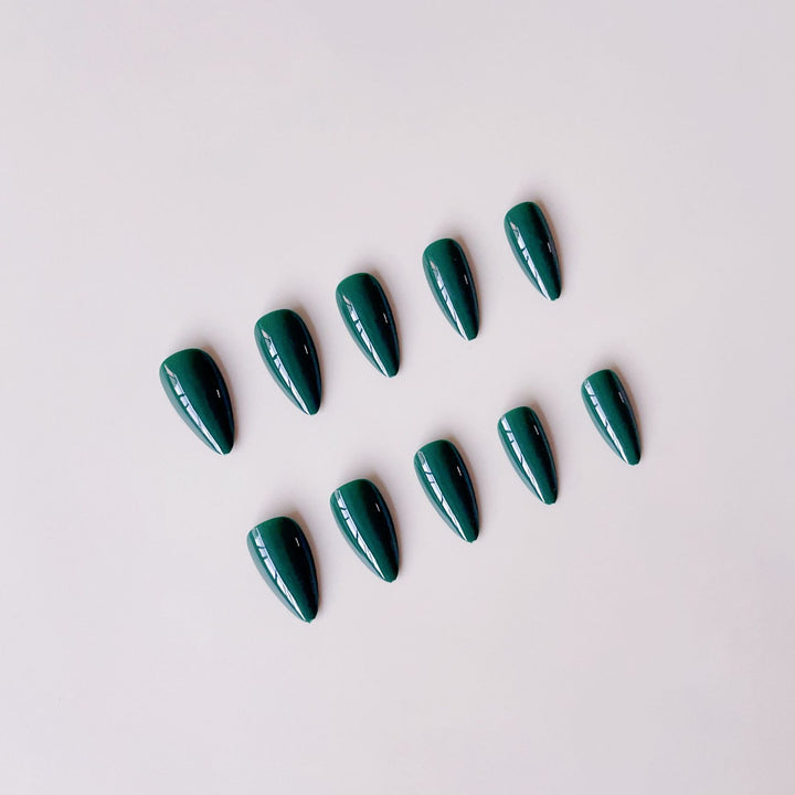 Artificial nail set with elegant, shiny finish Stornfield