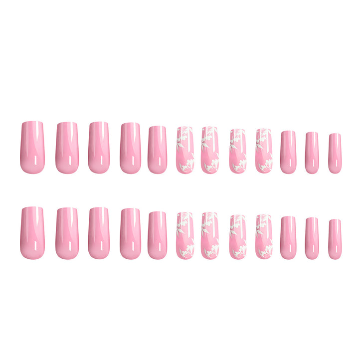 Elegant and creative nail art Stornfield