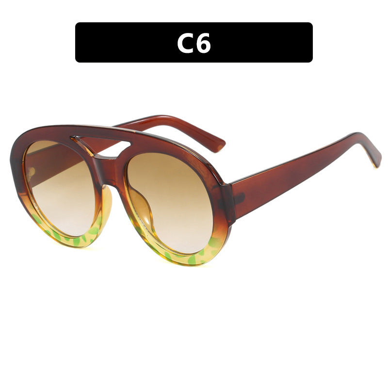 Ladies elegant sunglasses with fashionable design Stornfield