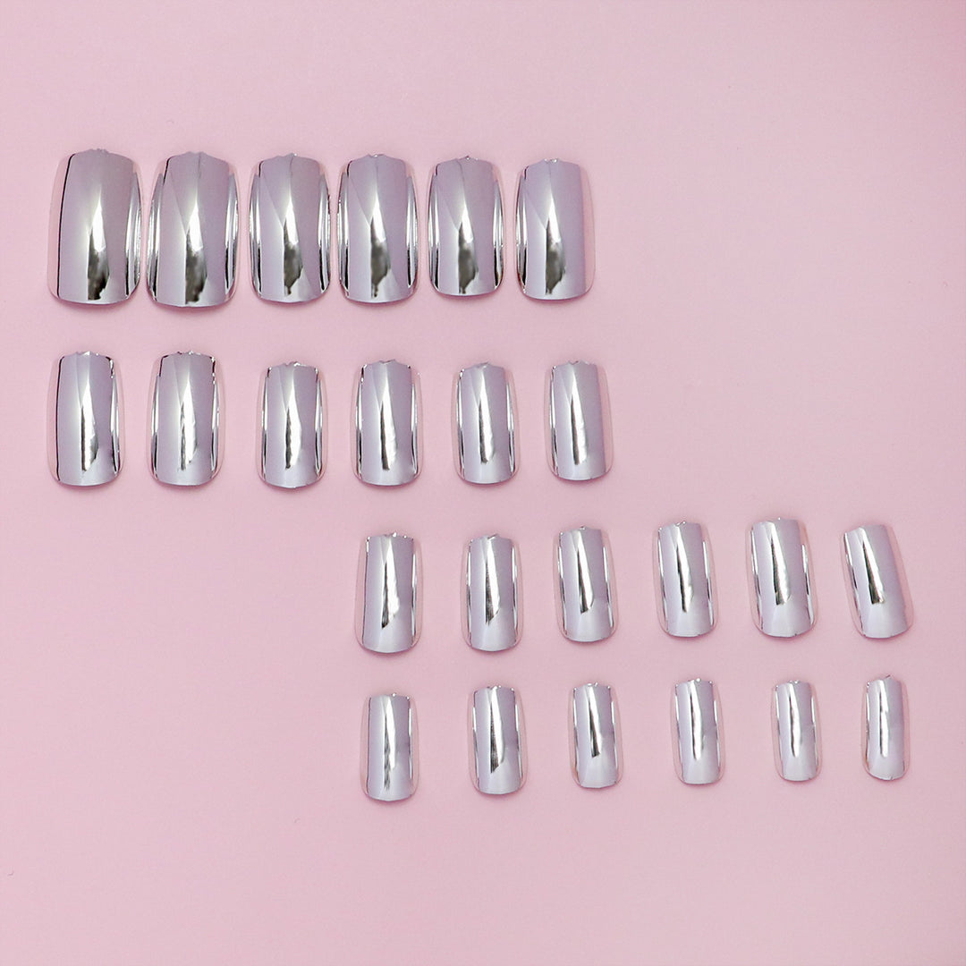 Premium Glossy Artificial Nails Stornfield