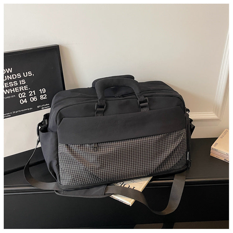 Functional travel bag with organizer compartments Stornfield