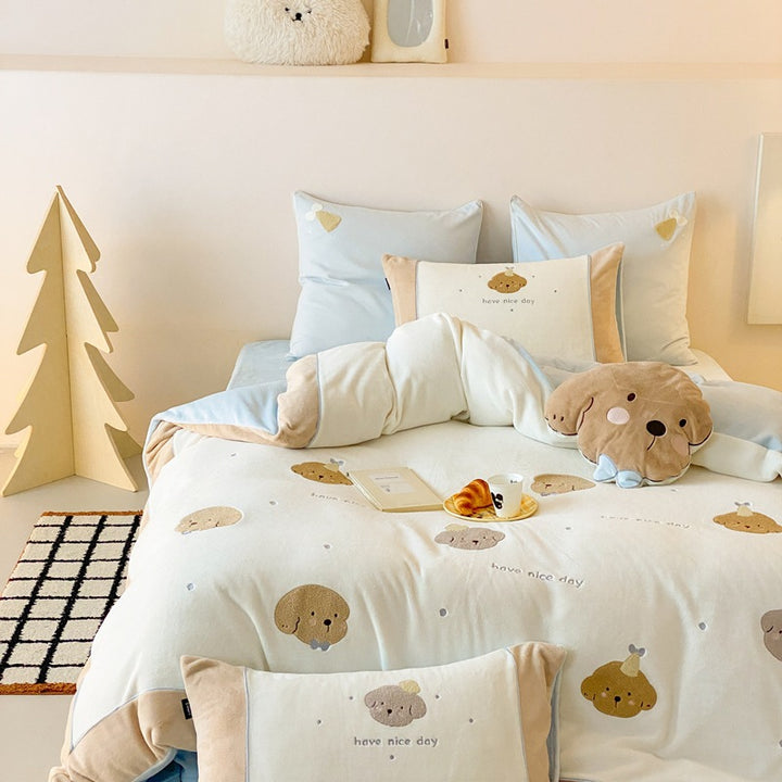 Reversible Cozy Duvet Cover and Pillowcase Set with Embroidered Puppy Appliqués