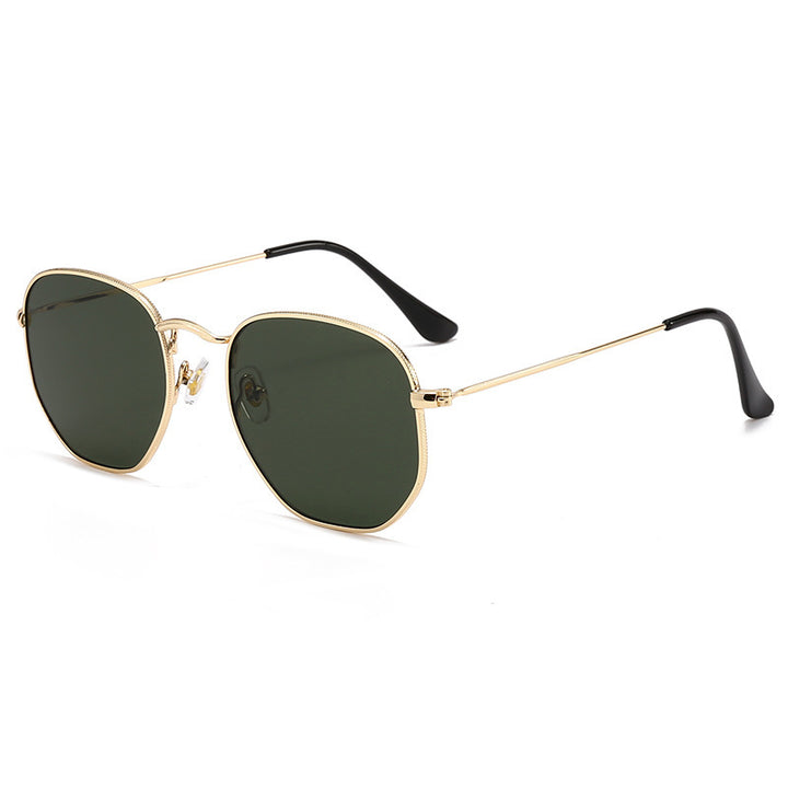 Women Oversized Sunglasses with elegant golden metal frame and solid UV protection Stornfield