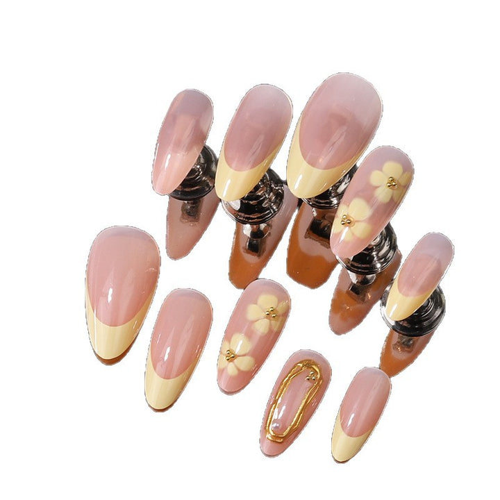 Elegant Floral Press-On Nail Set Stornfield