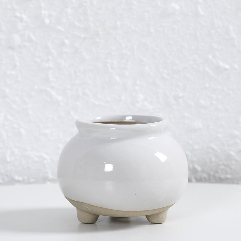 Contemporary Curved Ceramic Vase Stornfeild