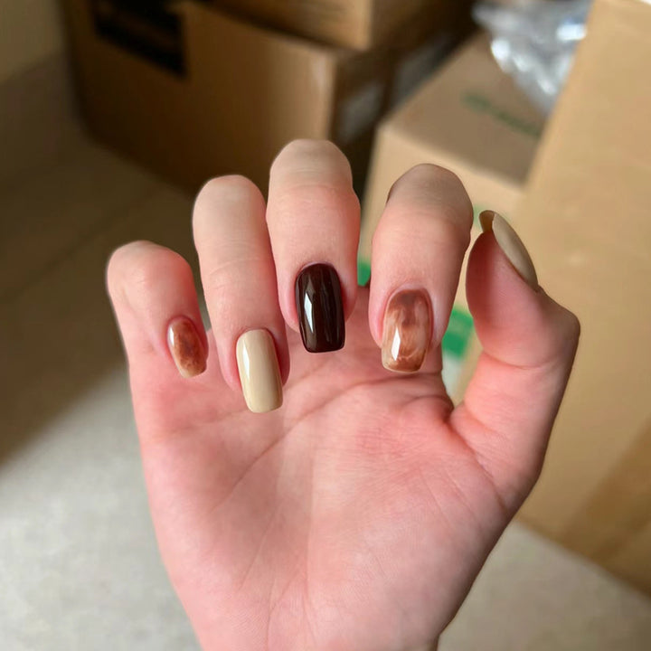Artistic Press-On Nails with Marble Effect Stornfield