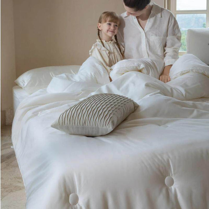 Tufted Button-Detail Cotton Sateen Duvet Cover with Deep-Fit Corners