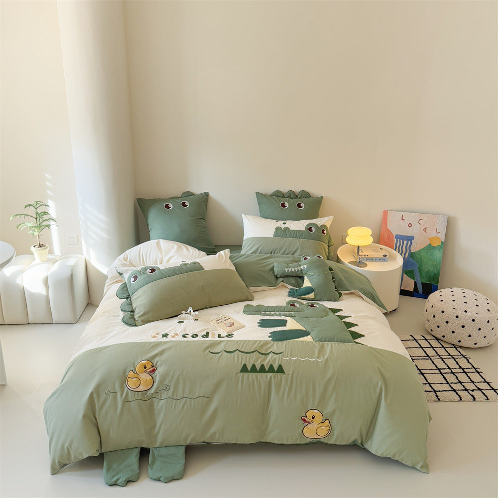 Children's bedding set with three-dimensional crocodile application and reversible function