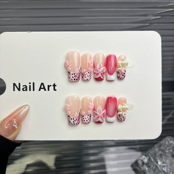 Artistic Floral Press-On Nail Set 1790734554