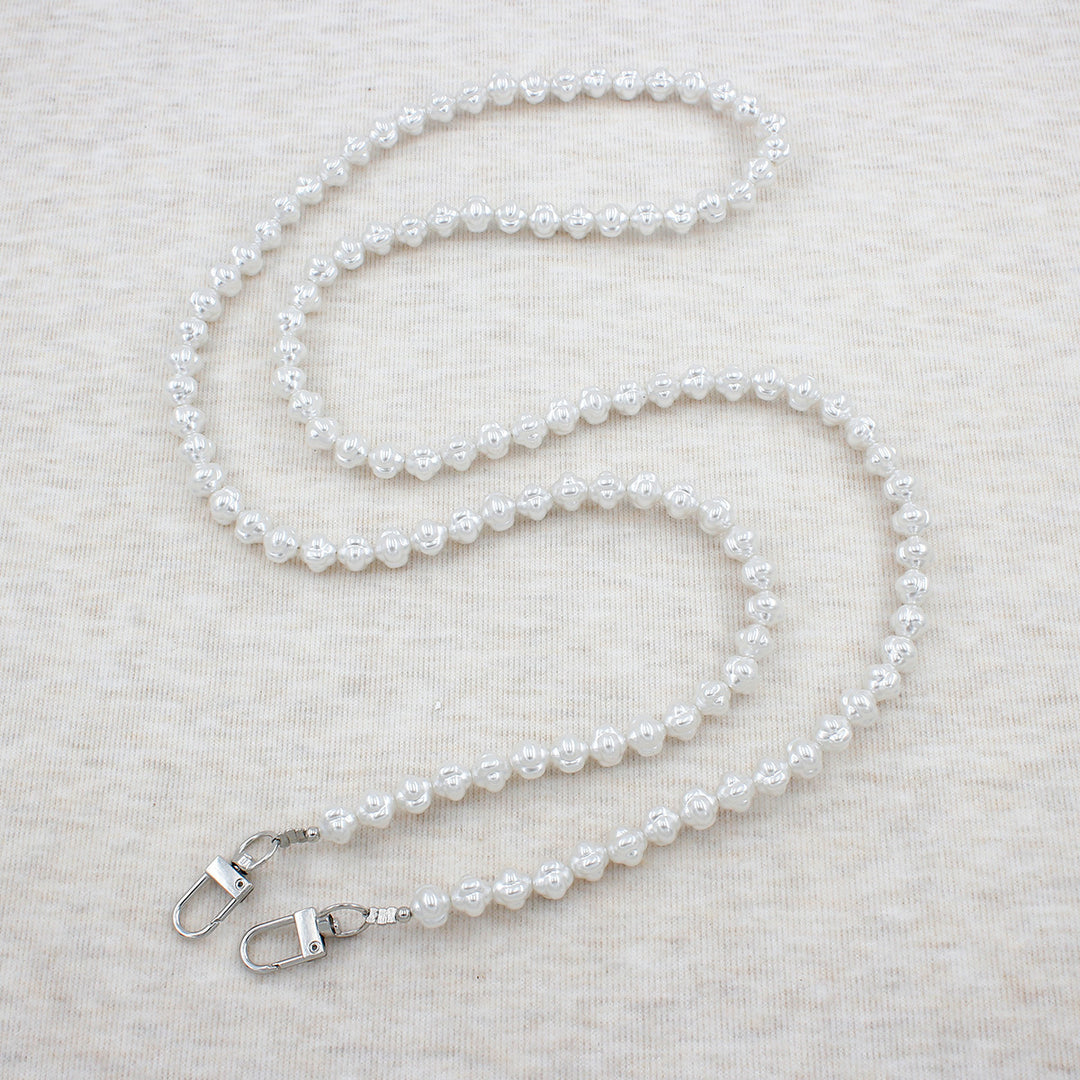 Elegant Pearl Eyewear Chain Stornfield