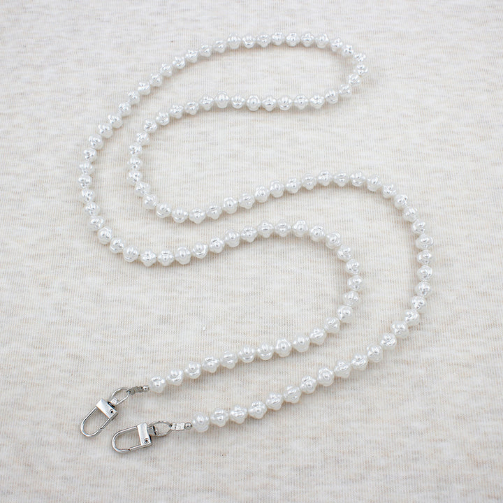 Elegant Pearl Eyewear Chain Stornfield