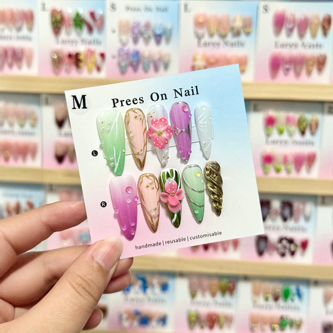 Customizable 3D Floral Press-On Nail Art Set