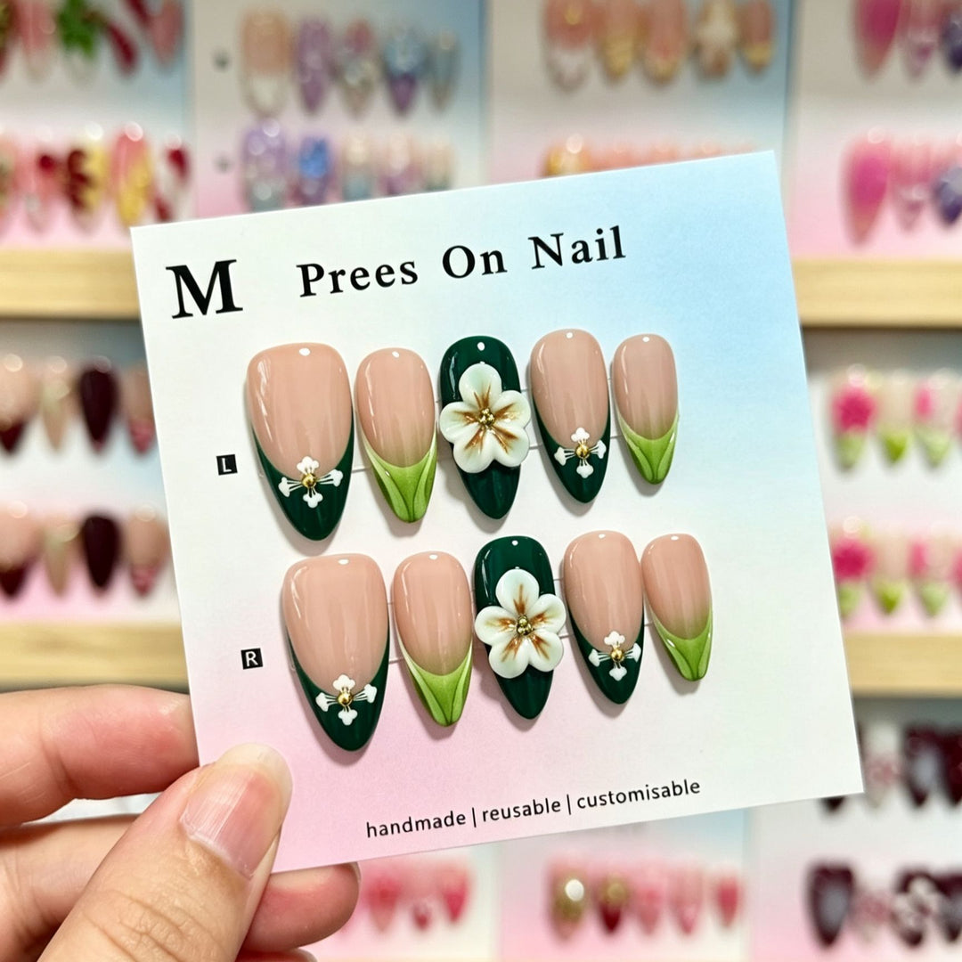 Handmade Floral Design Press-On Nails Set