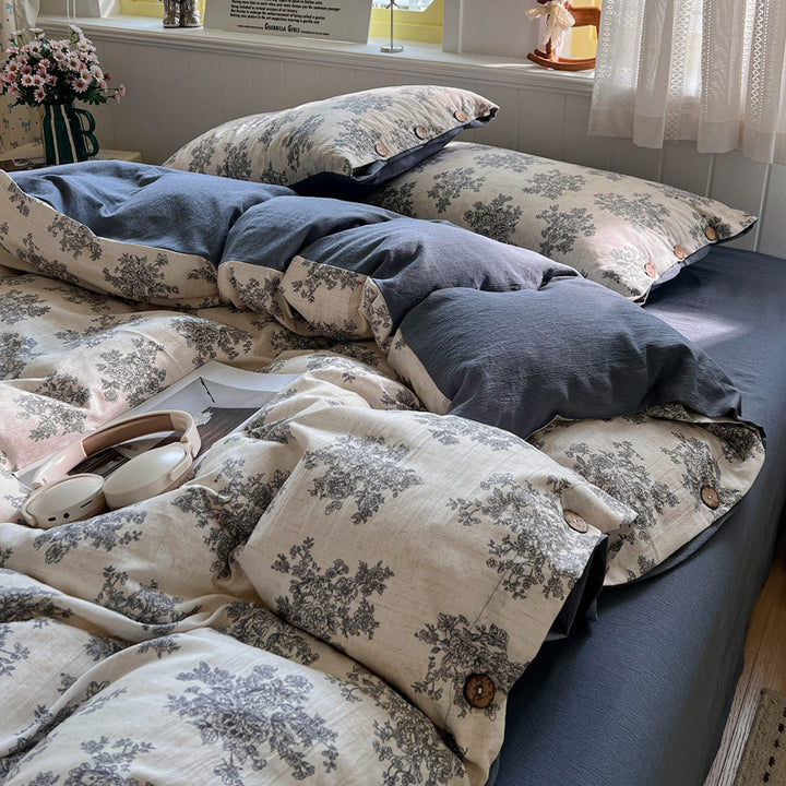 Floral Patterned Premium Bedspread