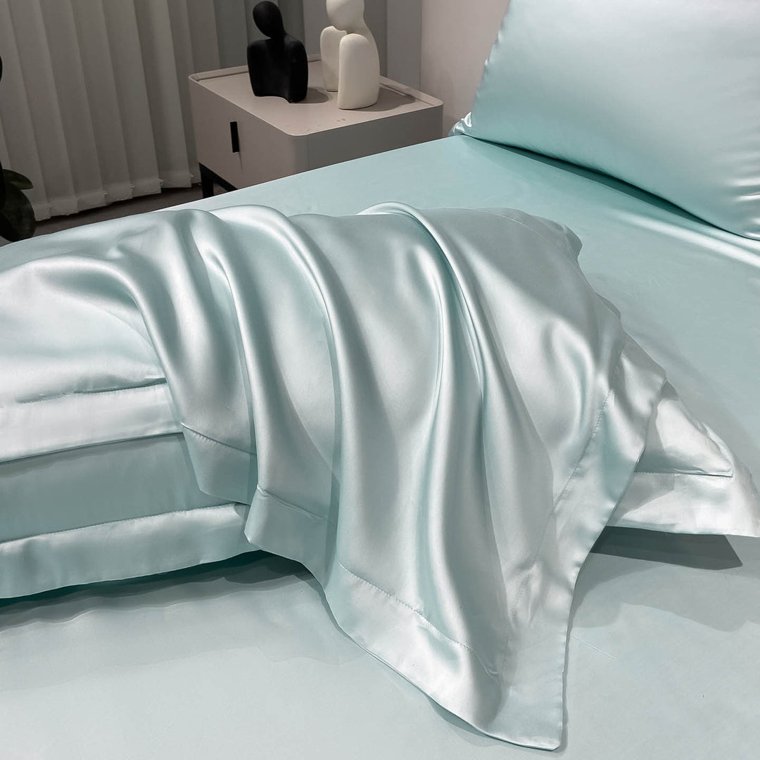 Luxurious Satin Bedding Set