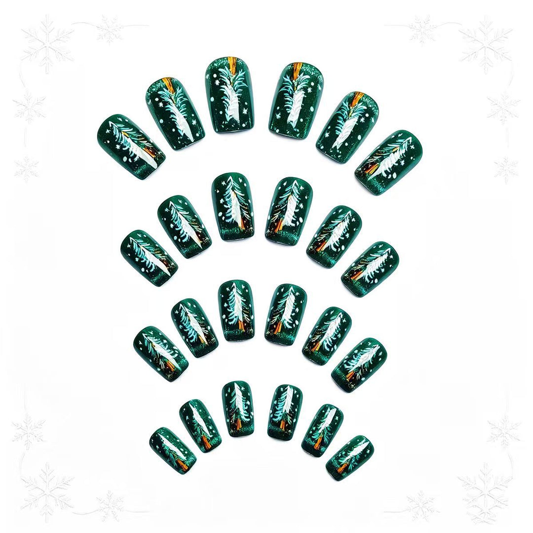 Artificial Nails in Festive Christmas Tree Design Stornfield