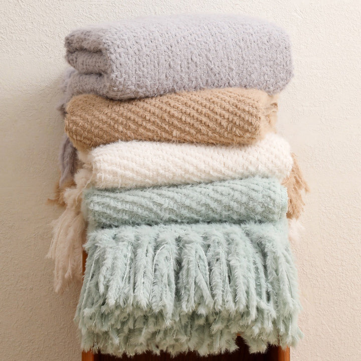 Women's knitted blanket with softest fleece and decorative fringes Stornfield