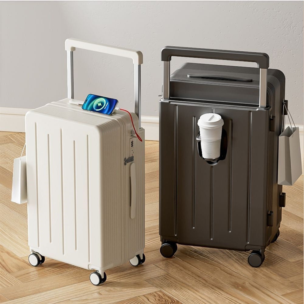 Hard-shell suitcase with integrated USB charging function Stornfield